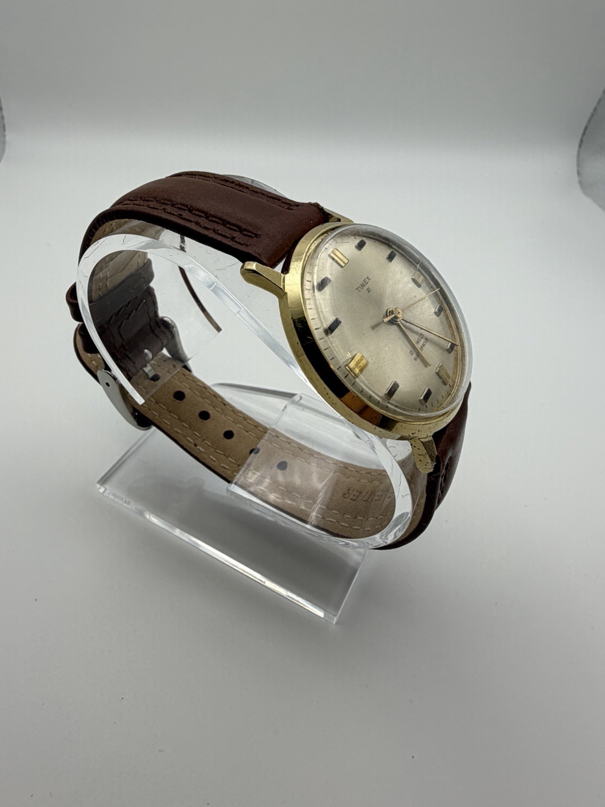 Vintage 1968 Timex 21 Jewel Manual Wind 33mm Gold Tone Silver Dial Men’s Watch