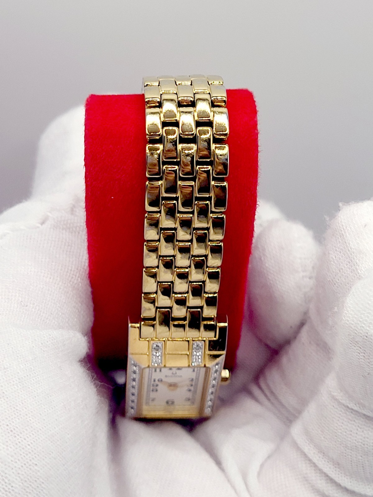[N.MINT] 16mm Bulova Tank Diamond White Dial Gold Tone Women Watch