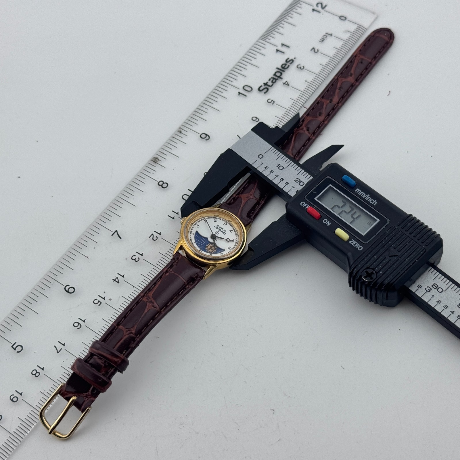 VTG Armitron Quartz Watch Women Moon Phase Gold Tone Leather Analog New Batter
