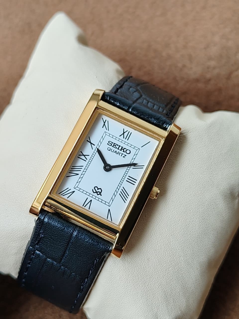 Seiko Vintage Slim Tank Quartz Roman Dail Men’s Watch
