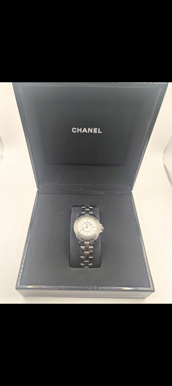 Chanel J12 Chromatic H3401 29mm Quartz 8 Diamond Dial Box & Papers