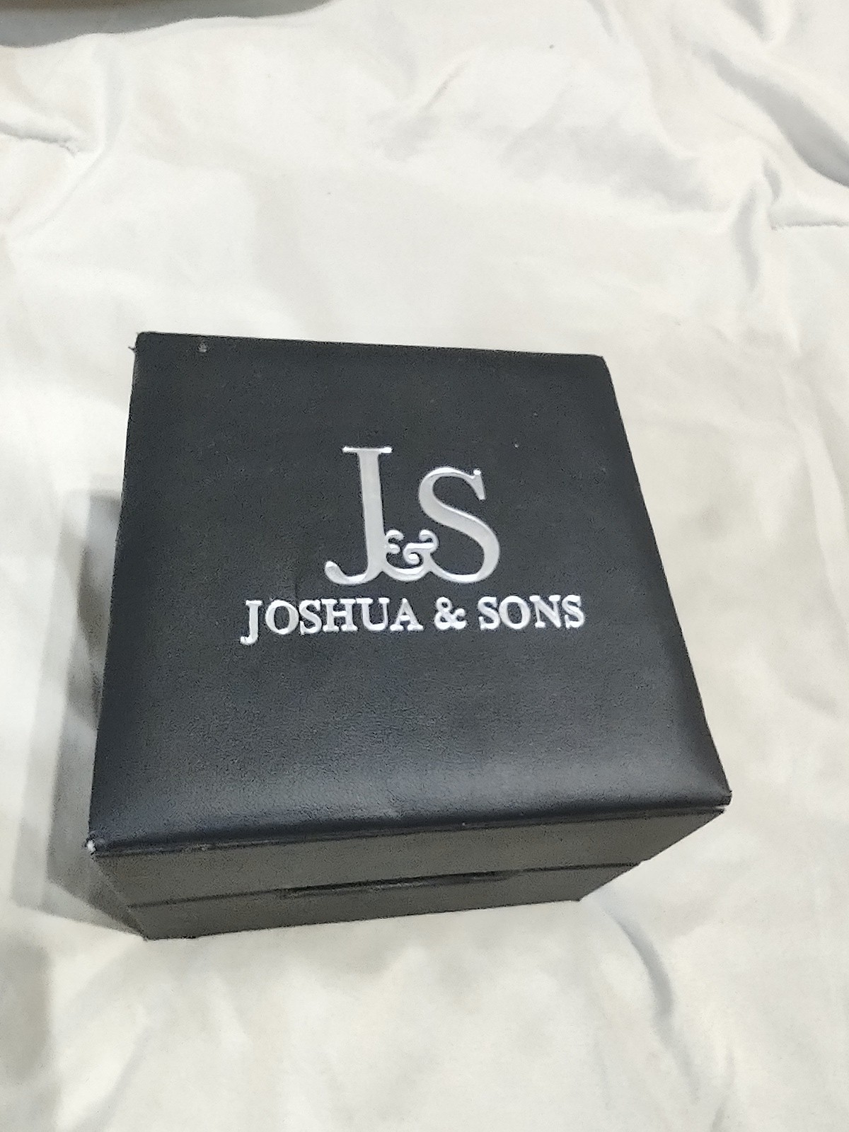 Joshua & Sons Men’s JS-28-03 Diamond Chronograph Quartz Watch Orig case & papers
