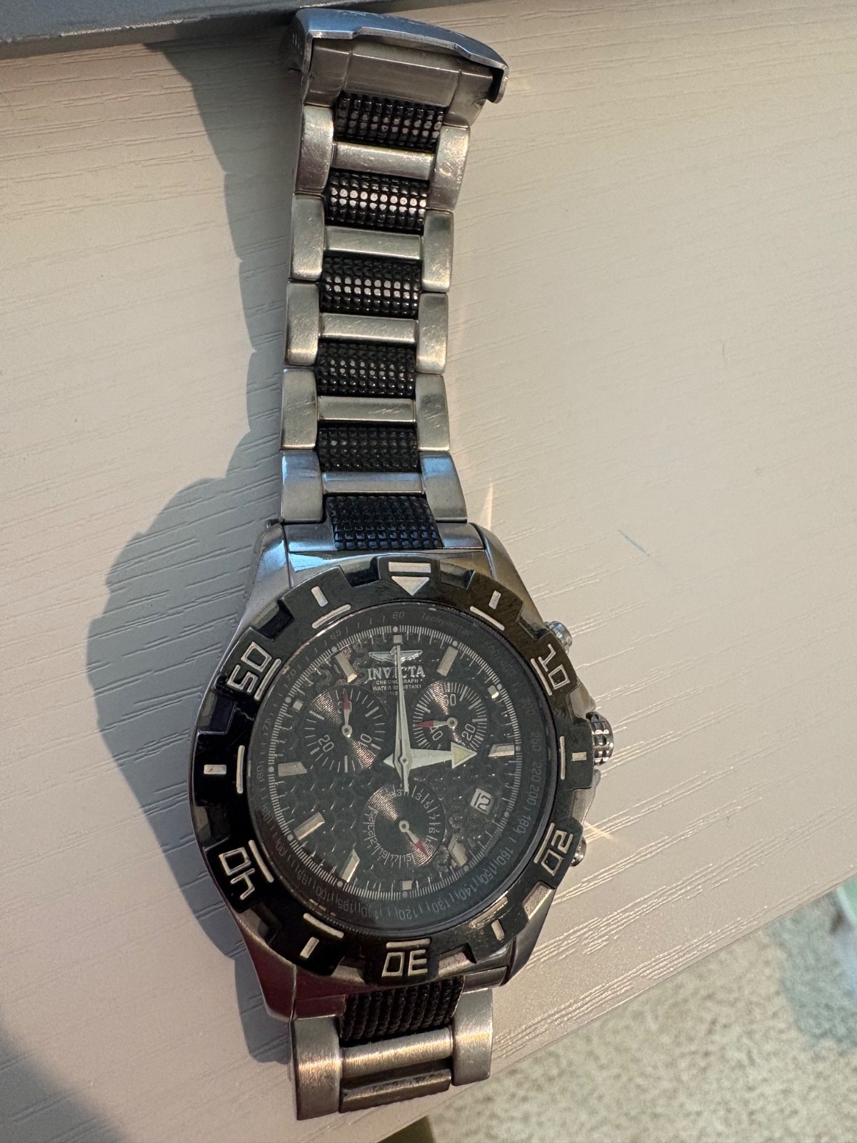 Used: Not working. Invicta 3913 “Racing Sport” collection. Stainless Watch