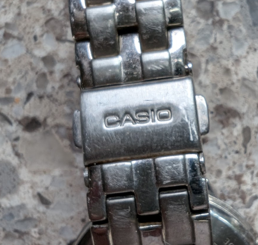 Casio Wave Ceptor Watch LWQ-120 1″ Gray Dial Stainless Steel Date – Works well
