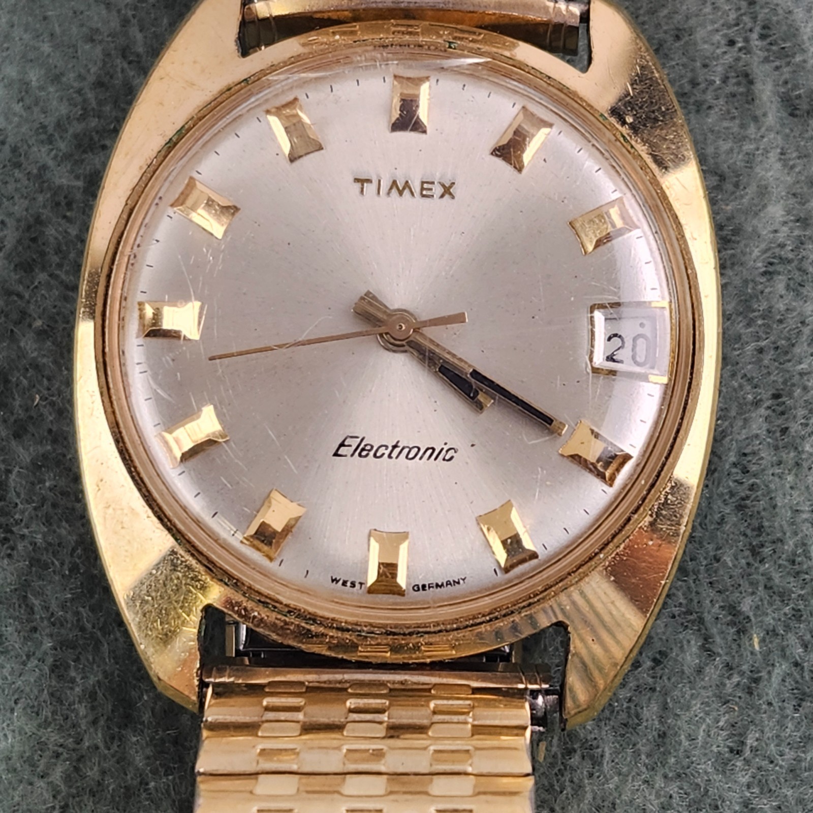 Vintage Timex Electric West Germany Gold Tone Silver Dial Analog Watch