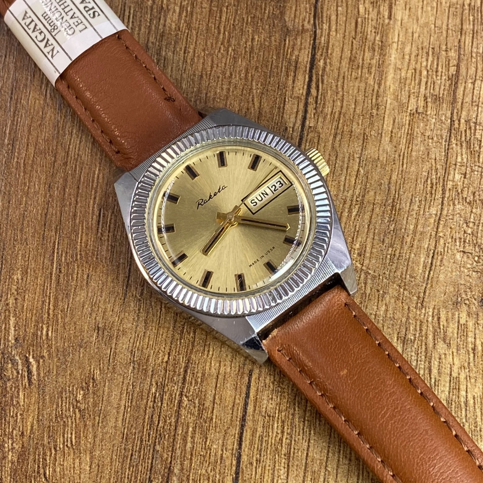 Raketa mechanical cal. 2628H vintage Soviet Era mens wristwatch USSR