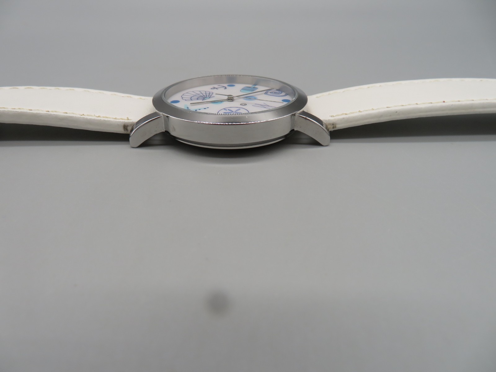 Shard Nautical Beach Theme Quartz Watch Shell Anchor Dial New Battery