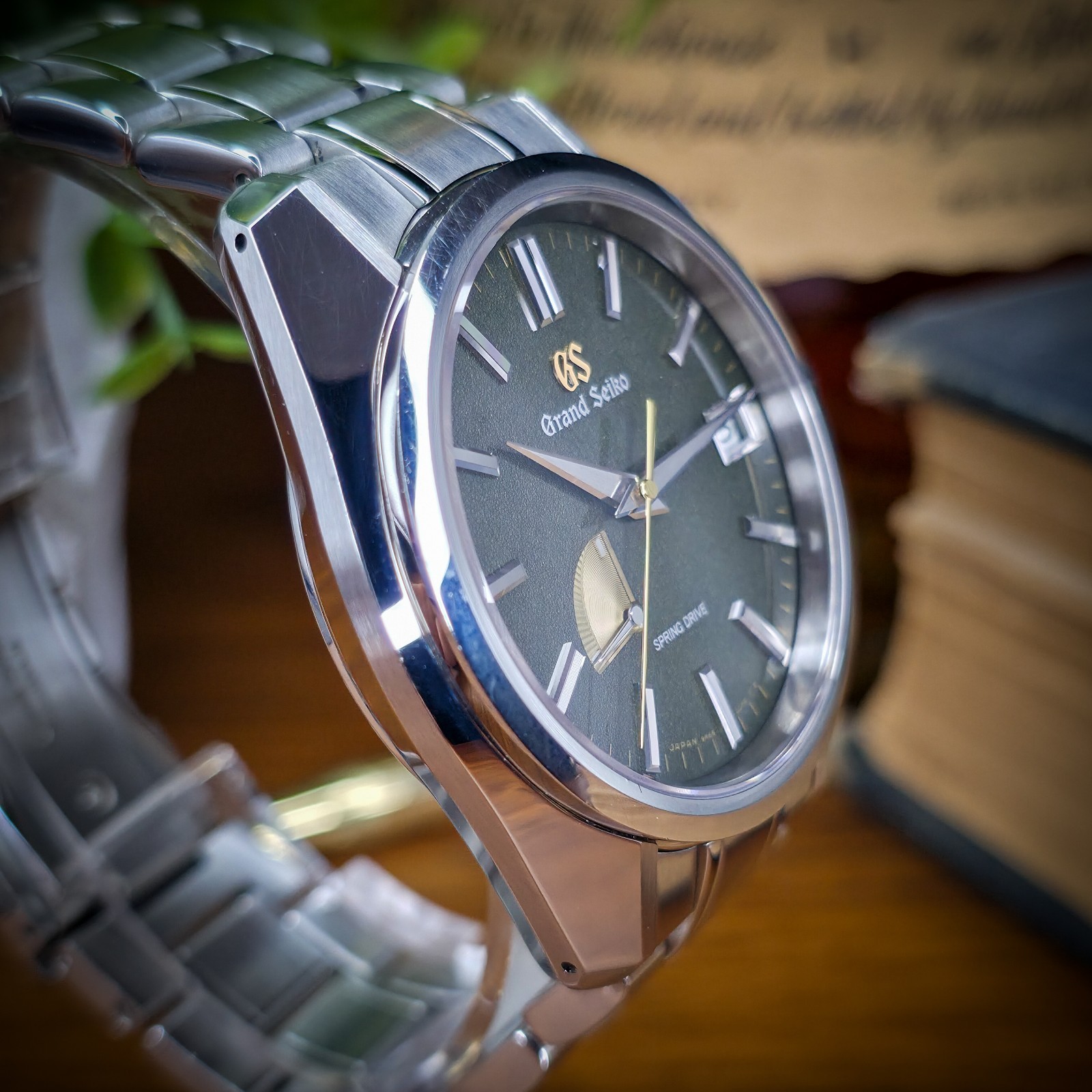 2025 Grand Seiko SBGA491 “Katana” Spring Drive Green Dial 40mm Full Set