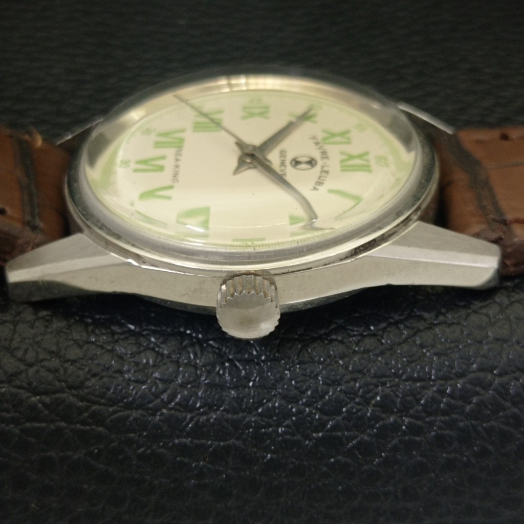FAVRE LEUBA SEA KING VINTAGE HAND-WINDING SWISS MENS CREAM DIAL WATCH a703819-1