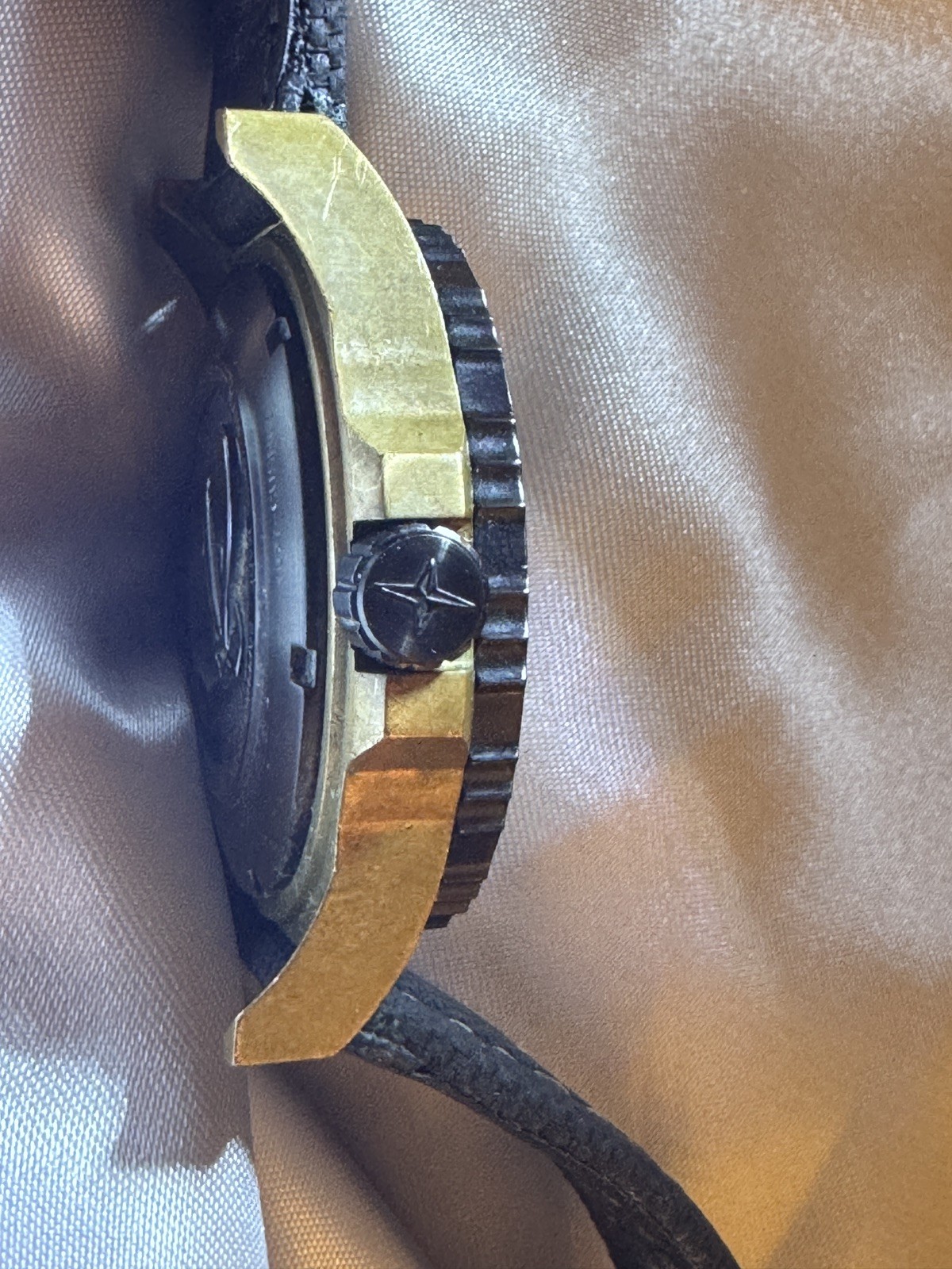 DAVOSA Swiss Made Argonautic Bronze Ltd Edition No 72/300 – 42mm, Sapphire, 300m