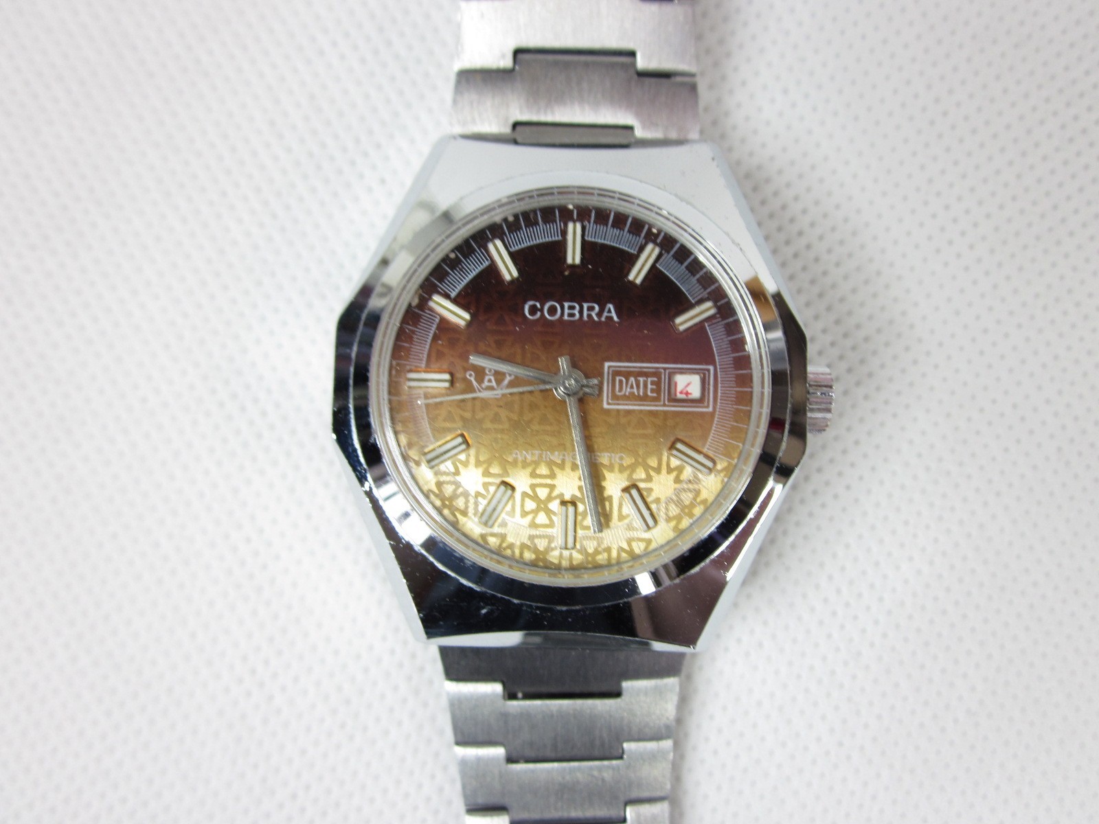 VINTAGE COBRA DATE MECHANICAL MANUAL MENS WRISTWATCH WORKING