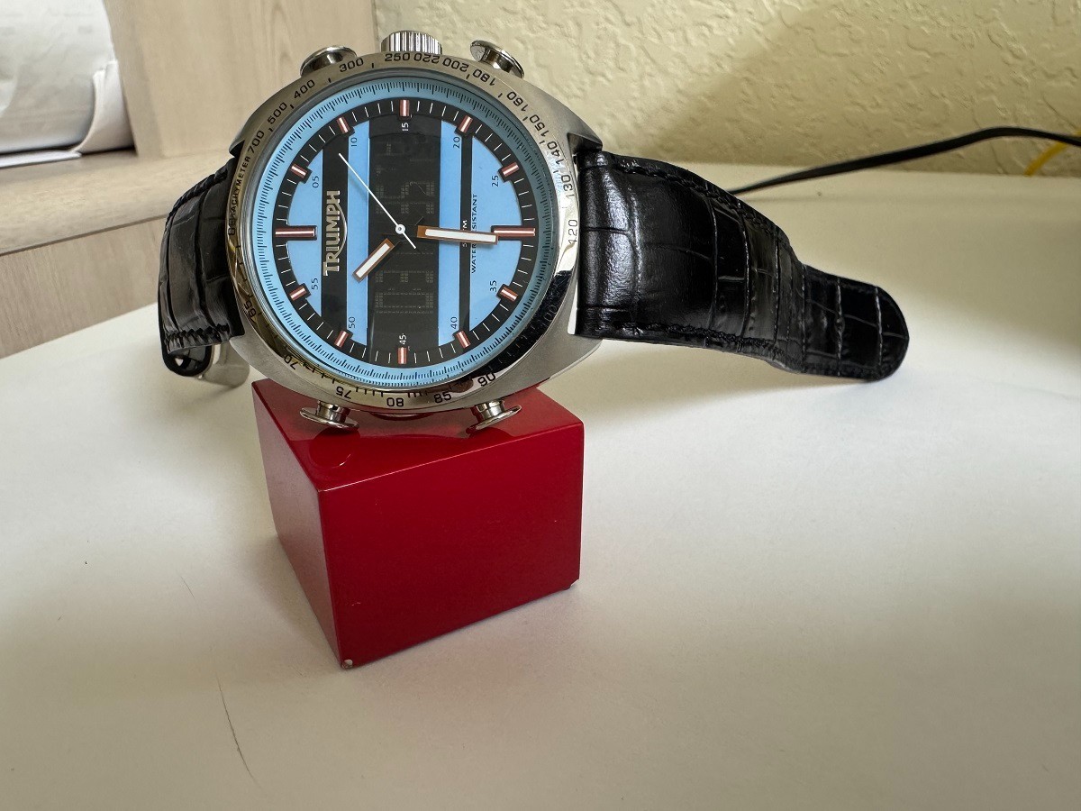 Men’s Triumph Motorcycle Watch Model 3021 Analog – digital blue dial