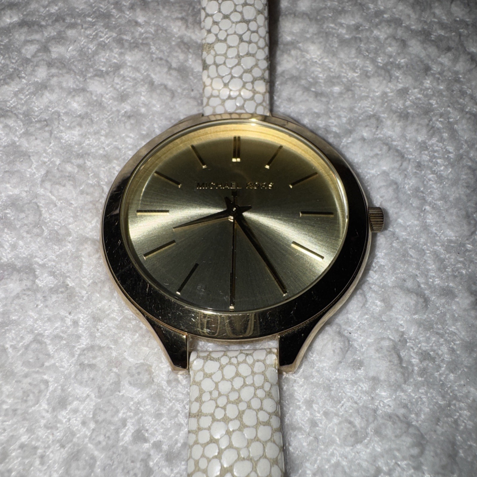 MICHAEL KORS DOUBLE WRAP AROUND IVORY LEATHER SLIM BAND, GOLD DIAL WATCH MK-2477
